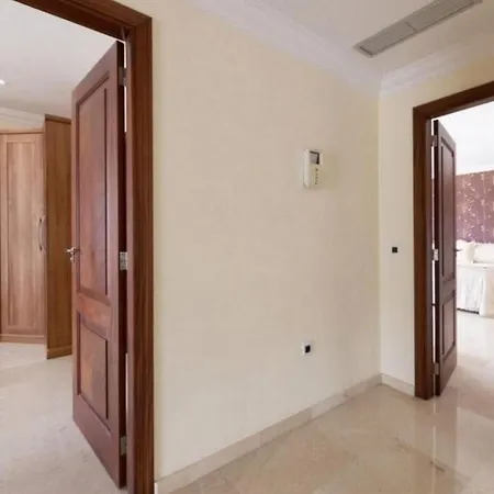 Ferienhaus Lovely 4-bed House In Costa Adeje