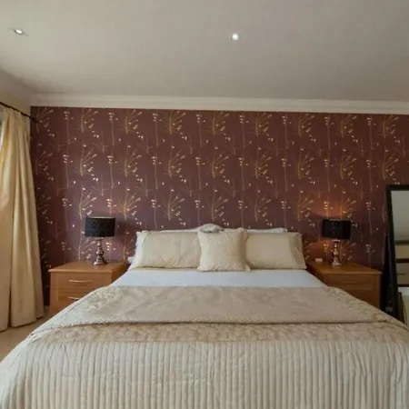 Ferienhaus Lovely 4-bed House In Costa Adeje *