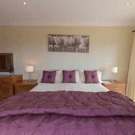 Lovely 4-bed House In Costa Adeje Costa Adeje (Tenerife)