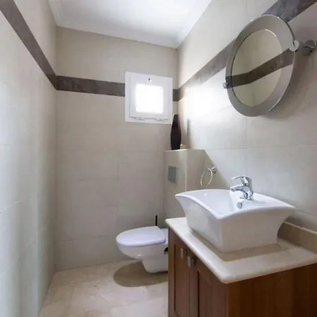 Lovely 4-bed House In Costa Adeje * Costa Adeje (Tenerife)